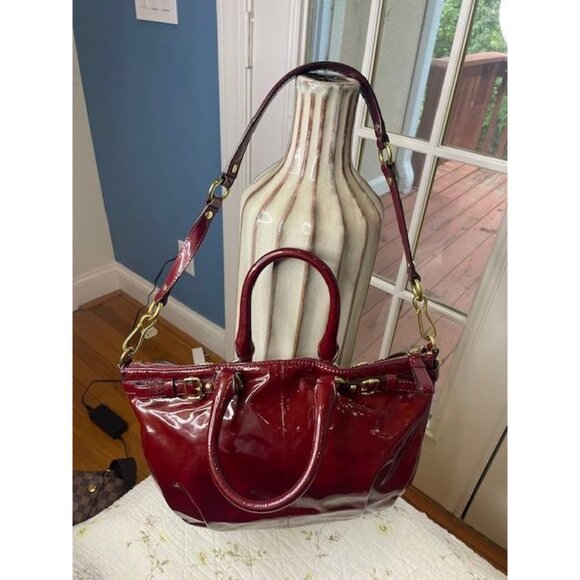 THIS IITEM HAS SOLD Vintage Coach Madison Patent Satchel – Y2K It Girl Energy - Picture 4 of 8
